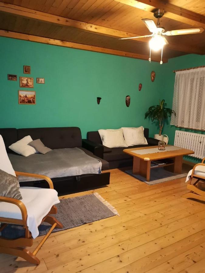 Prazdninovy Byt Arin Lägenhet Jáchymov Exteriör bild